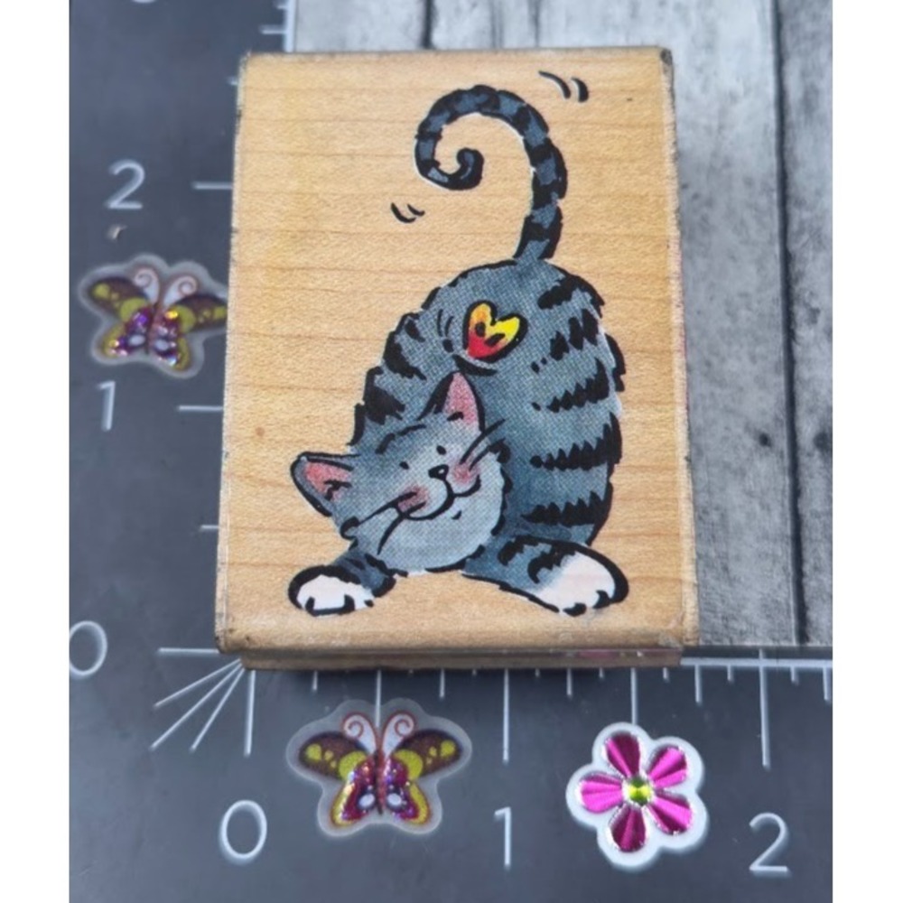 Rubber Stampede Frisky Kitten Butterfly A2132D Cat Rubber Stamp Wood #G38